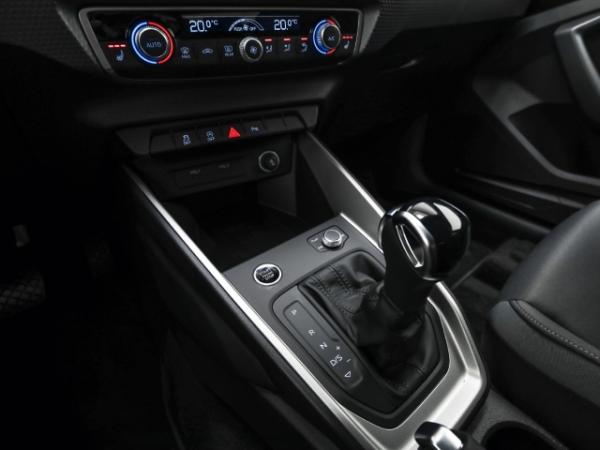 Audi A1 allstreet 30 TFSI S tronic CarPlay LED ACC