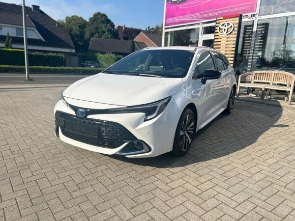 Toyota Corolla TS Finanzierungsangebot Hybrid Teamplayer 1.8 LED ACC Technik Navi El. Heckklappe Apple CarPlay