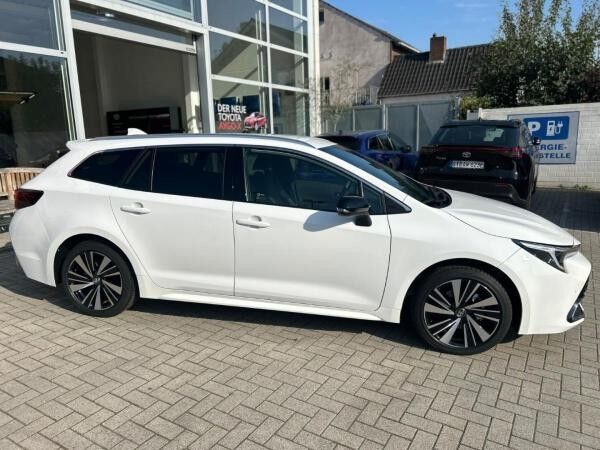 Toyota Corolla TS Finanzierungsangebot Hybrid Teamplayer 1.8 LED ACC Technik Navi El. Heckklappe Apple CarPlay