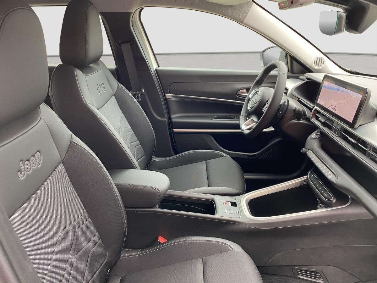 Jeep Avenger Summit MHEV Aut. Navi SHZ2 Jeep Avenger Summit MHEV Aut. Navi SHZ2