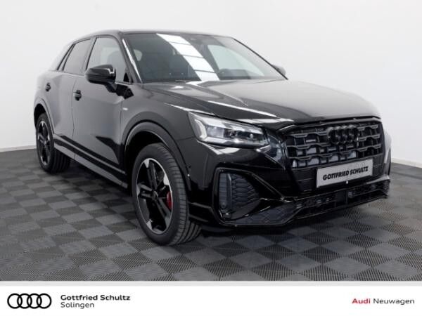 Audi Q2 S-Line 40 TFSI Quattro Solingen)