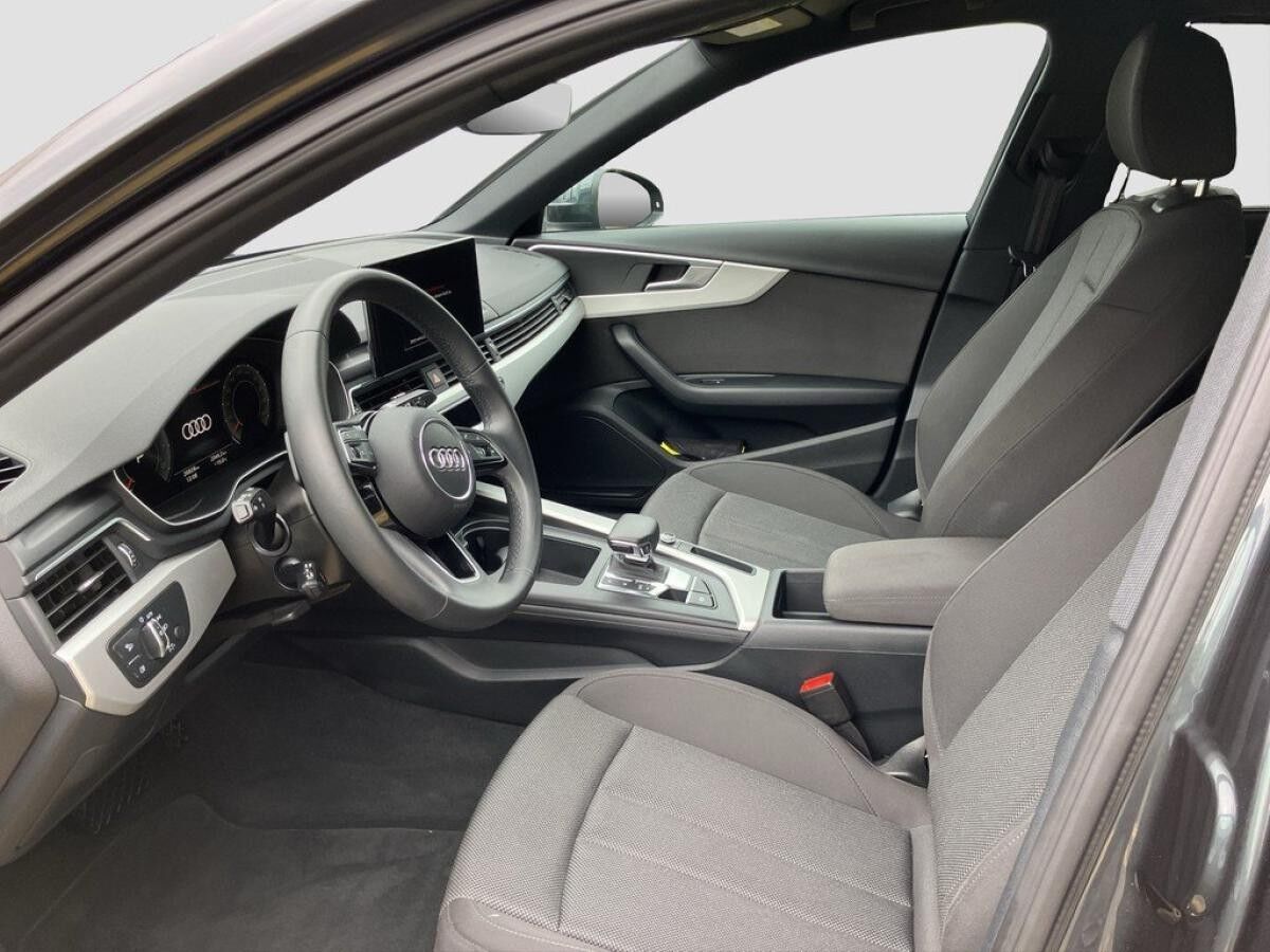 Audi A4 Lim. 40 TFSI advanced  / SOFORT VERFÜGBAR !