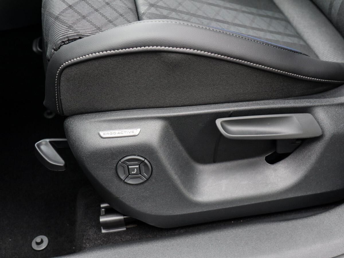 Volkswagen Tiguan R-Line 2,0 l TDI SCR 7-Gang-Doppelkupplungsgetriebe DSG Sofort Verfügbar!