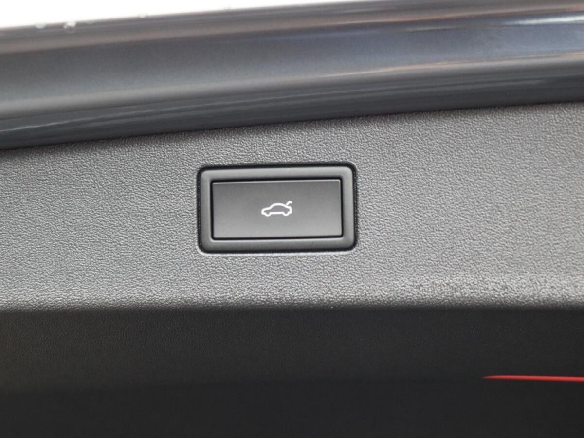 Volkswagen Tiguan R-Line 2,0 l TDI SCR 7-Gang-Doppelkupplungsgetriebe DSG Sofort Verfügbar!