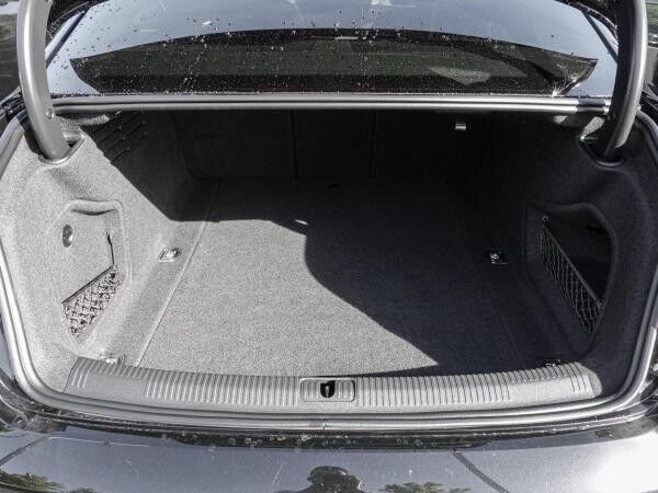 Audi A4 40 TFSI S tronic *MATRIX*OPTIK*KAMERA*PDC*VC*