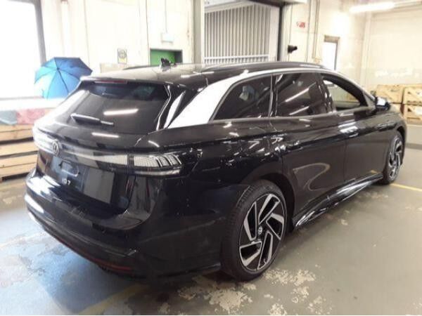 Volkswagen ID.7 Tourer Pro Navi AHK IQ.LIGHT - LED-Matrix-Scheinwerfer Spurwechselassistent DAB+