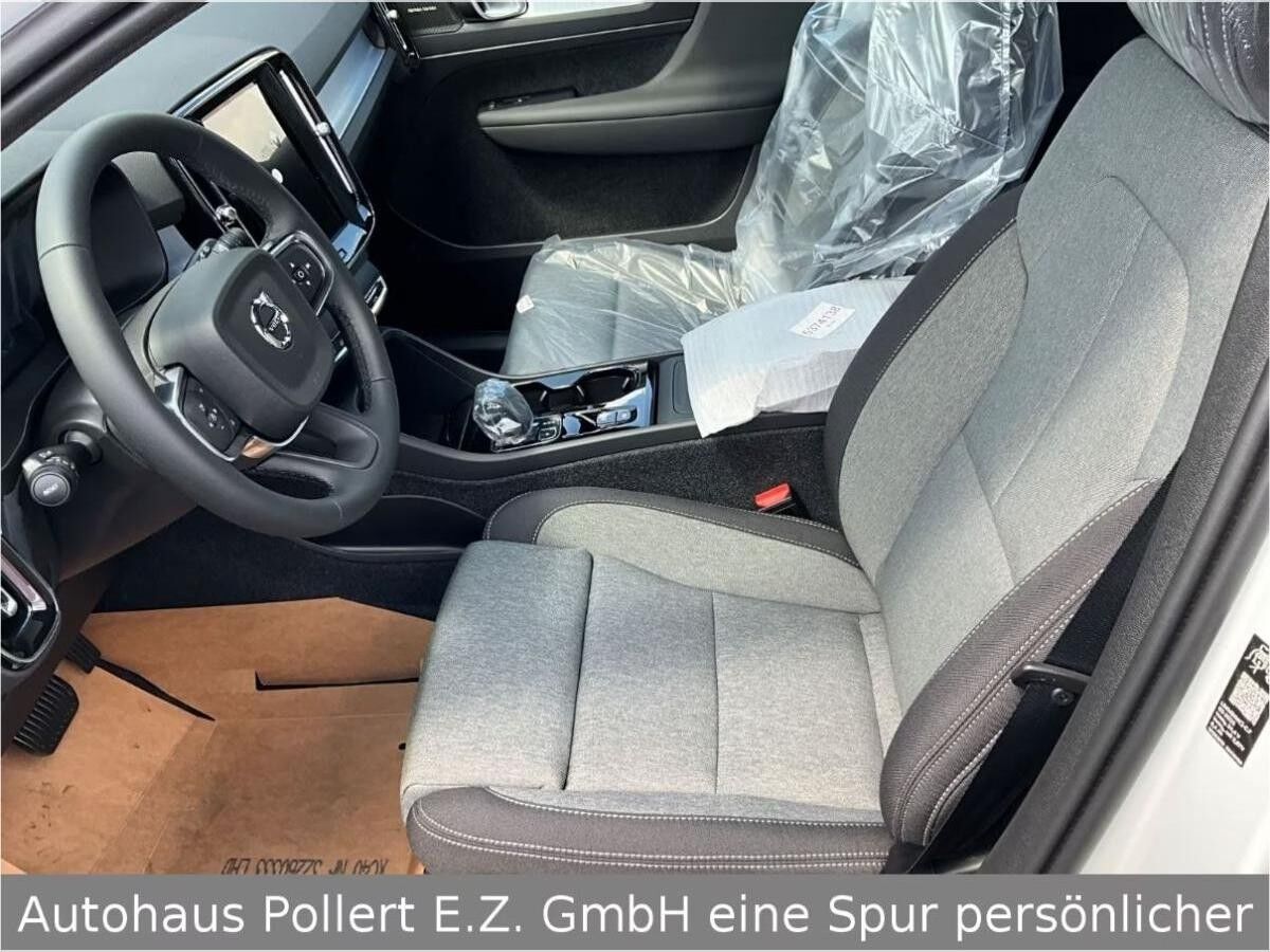 Volvo XC40 B3 Plus Black Edition *Sofort Verfügbar*