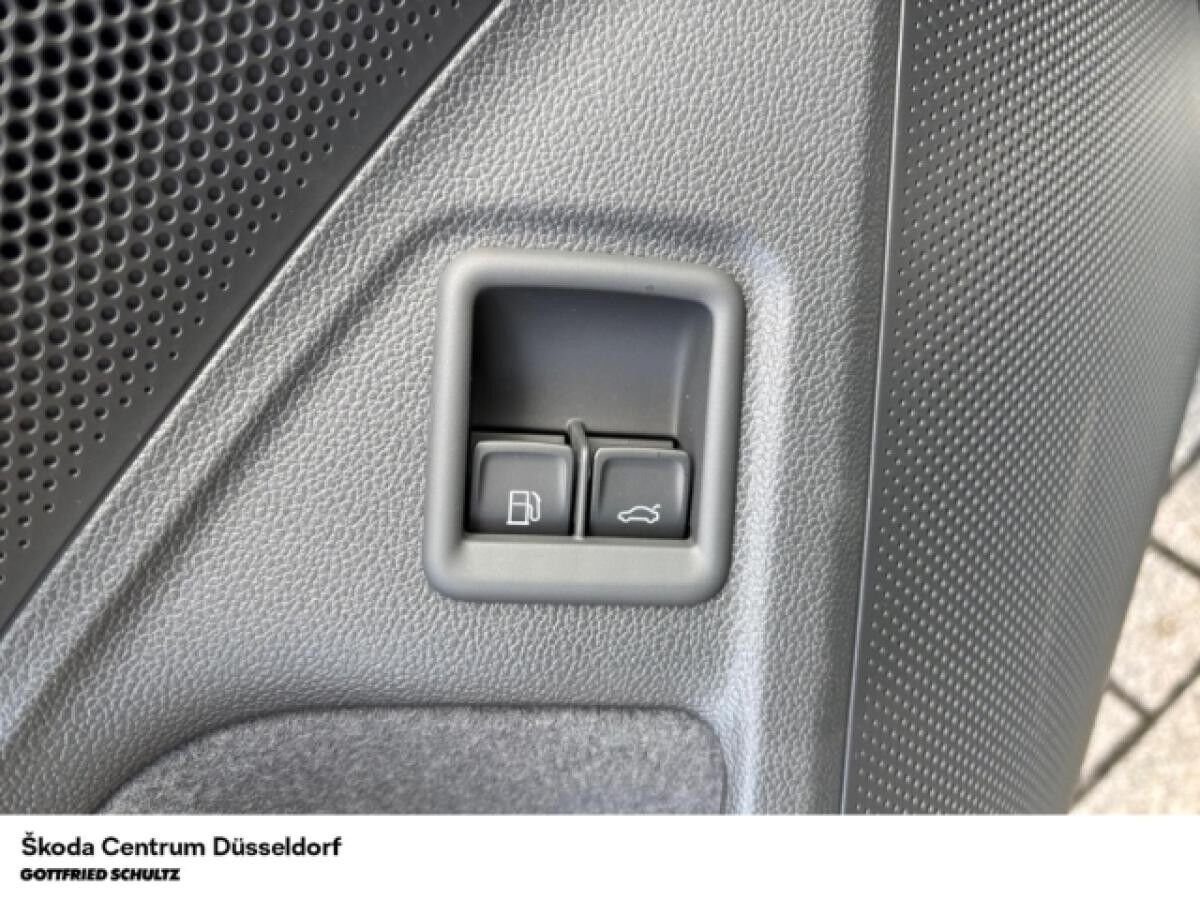 Skoda Superb Combi Selection- 1.5 TSI iV (Düsseldorf)