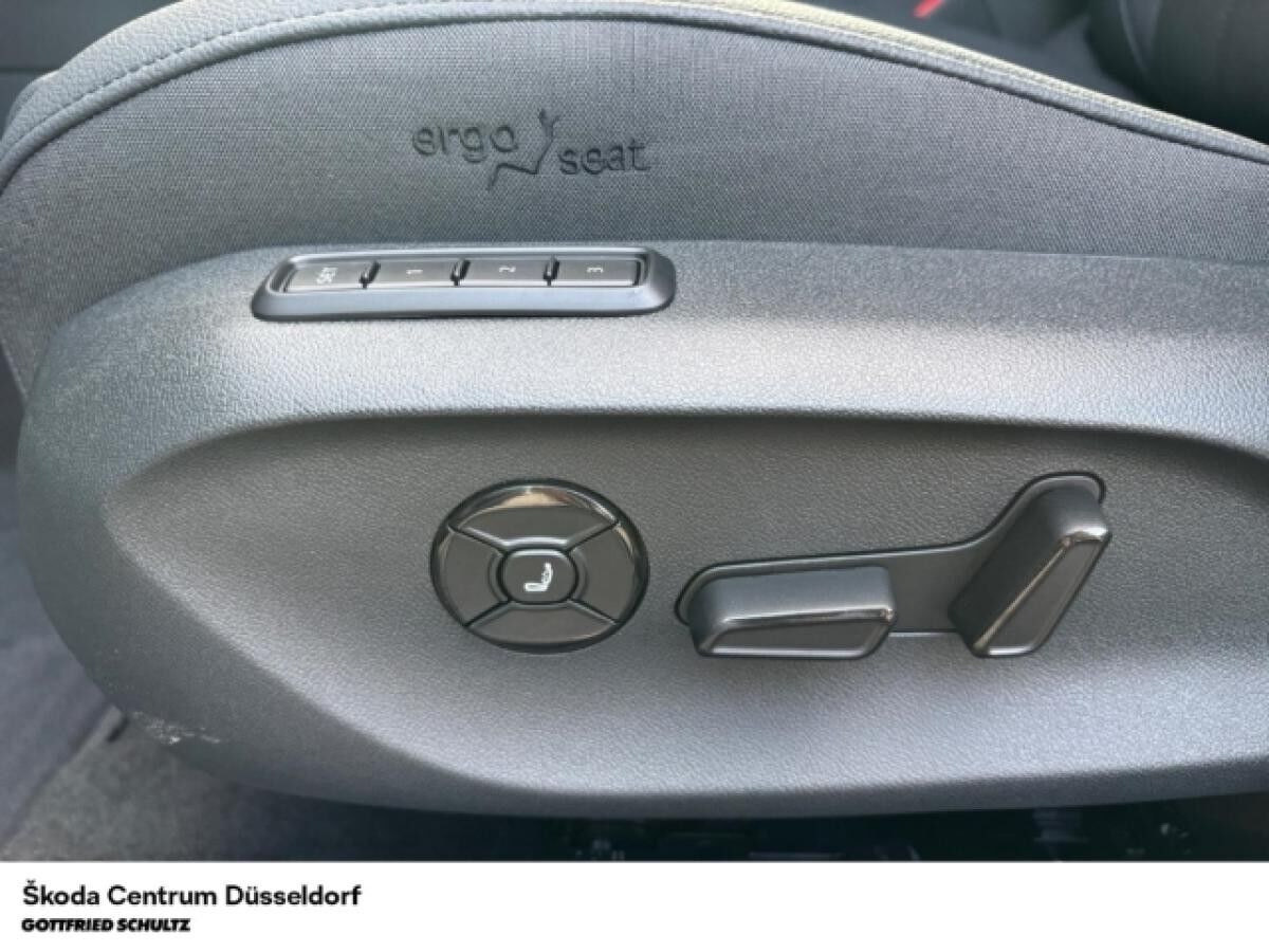 Skoda Superb Combi Selection- 1.5 TSI iV (Düsseldorf)