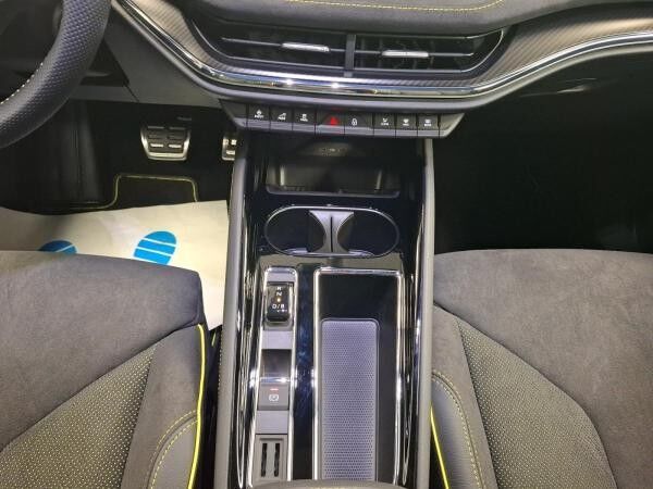 Skoda ENYAQ Coupe RS HuD AHK SHZ CAM Alcantara