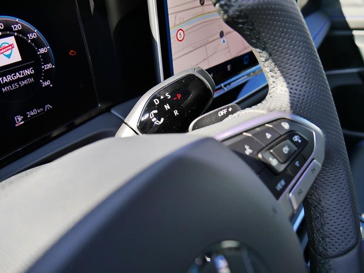 Volkswagen Tiguan R-Line 1,5 l eTSI OPF Leder AHK Pano.-Dach