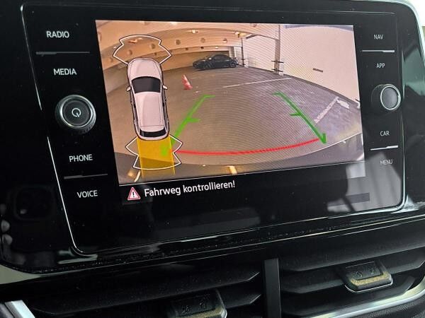 Volkswagen T-Roc 1.5 TSI R-Line DSG Navi AHK CarPlay ACC