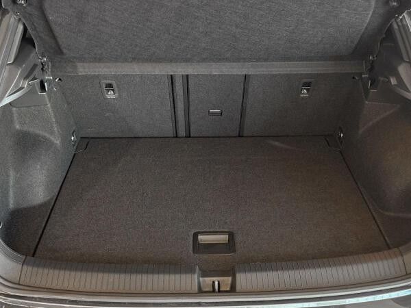 Volkswagen T-Roc 1.5 TSI R-Line DSG Navi AHK CarPlay ACC