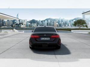BMW M5 Limousine🔥0,5% Versteuerung*Vorführwagen🔥Verfügbar ab 04/2026*