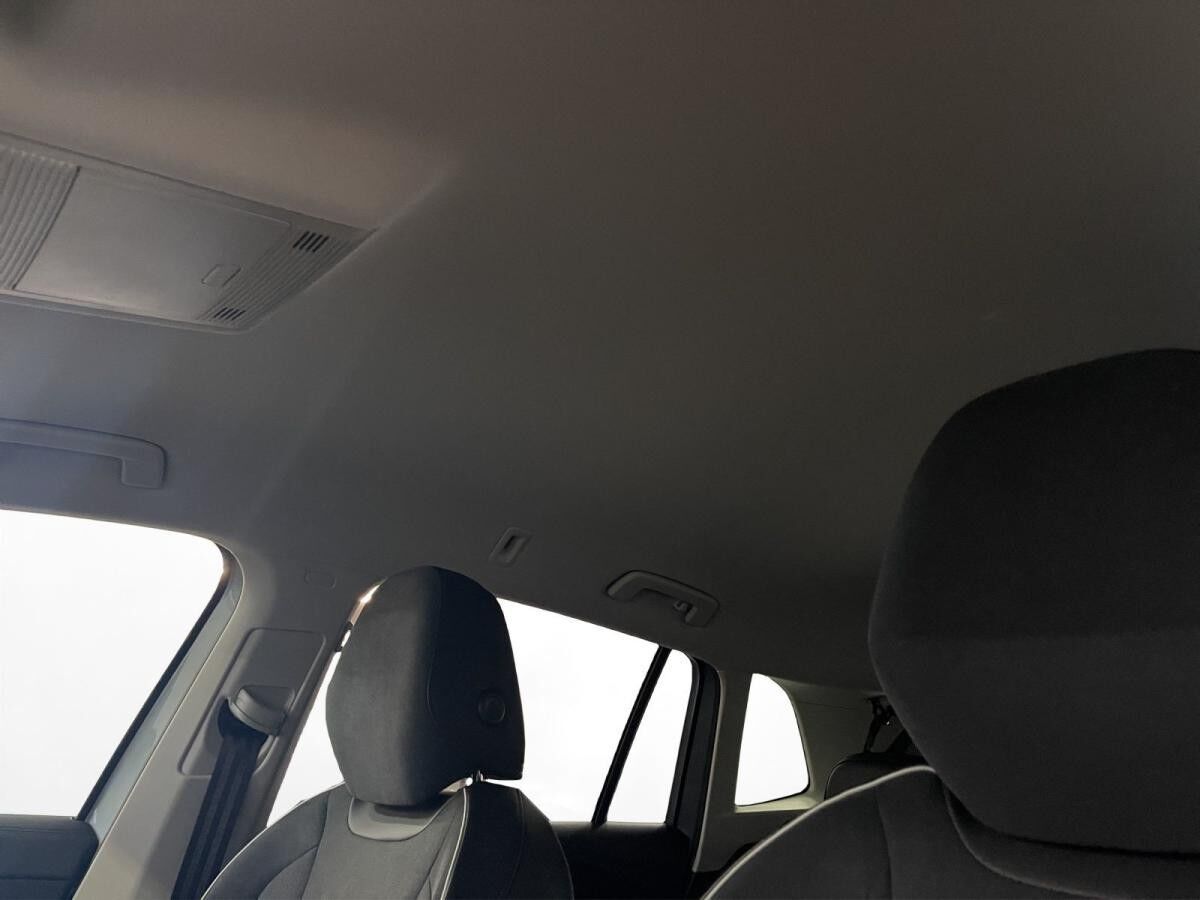 Volkswagen Tiguan 2.0 TDI 4M Elegance AHK Matrix LM 20" Navi ACC