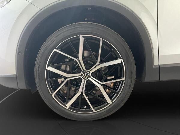 Volkswagen Tiguan 2.0 TDI 4M Elegance AHK Matrix LM 20" Navi ACC