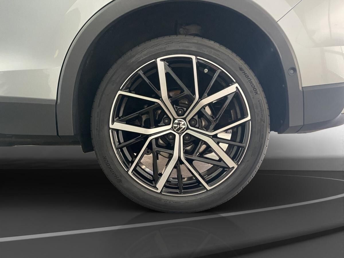 Volkswagen Tiguan 2.0 TDI 4M Elegance AHK Matrix LM 20" Navi ACC