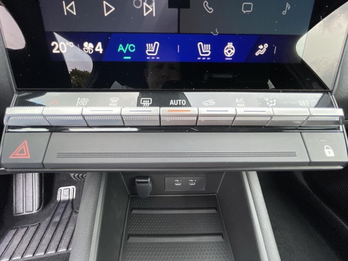 Renault Symbioz FullHybrid145Automatik Ganzjahresbereifung WinterSafetyPaket