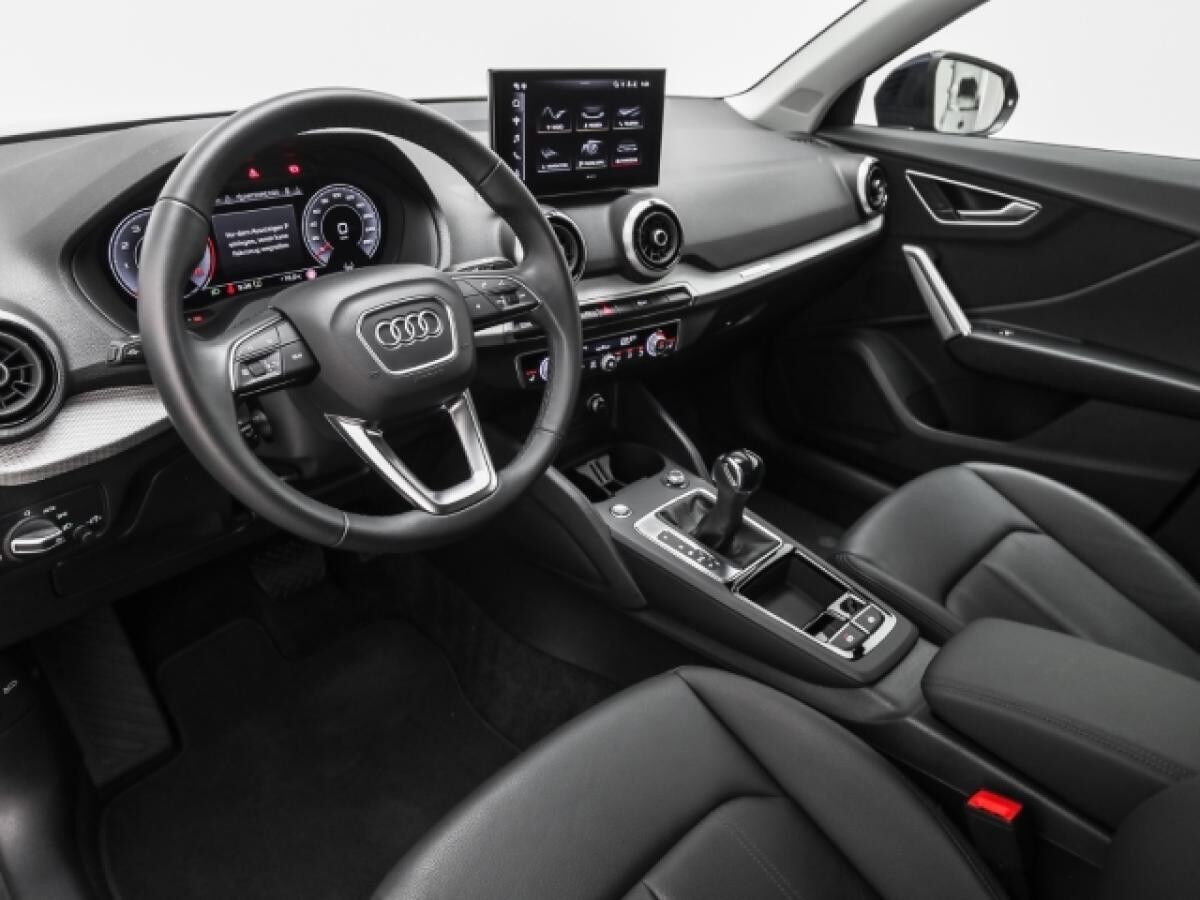 Audi Q2 40 TFSI quattro advanced Leder Navi Kamera