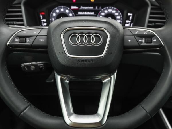 Audi A1 Sportback 30 TFSI S line Leder Navi LED ACC