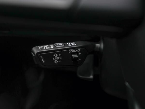 Audi A1 Sportback 30 TFSI S line Leder Navi LED ACC