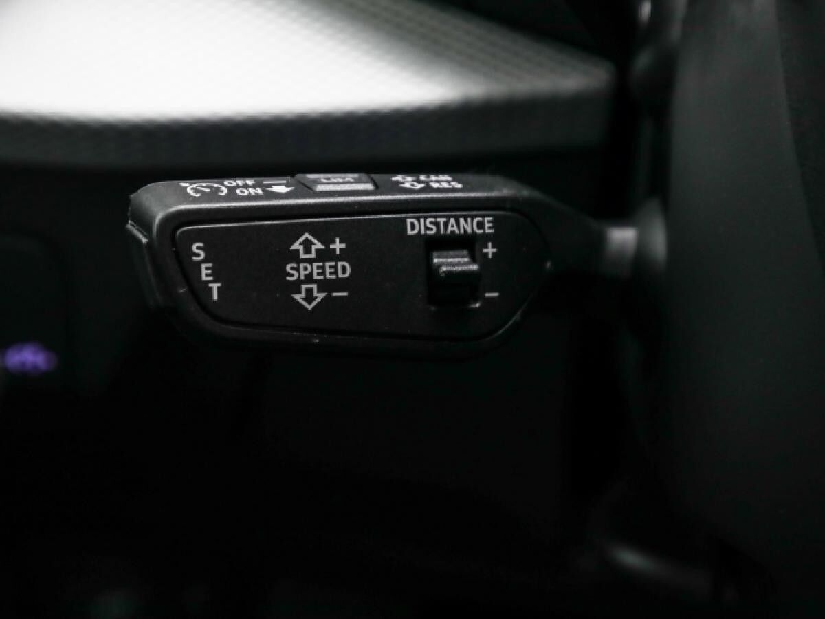 Audi Q2 40 TFSI quattro advanced Leder Navi Kamera