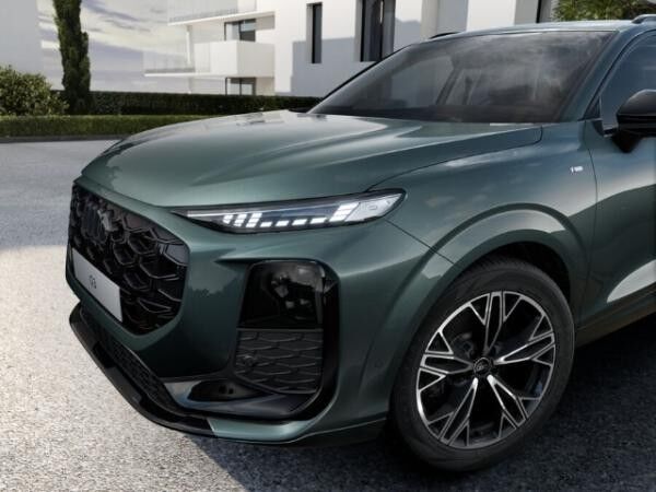 Audi Q3 TFSI quattro S line AHK LED ACC Kamera