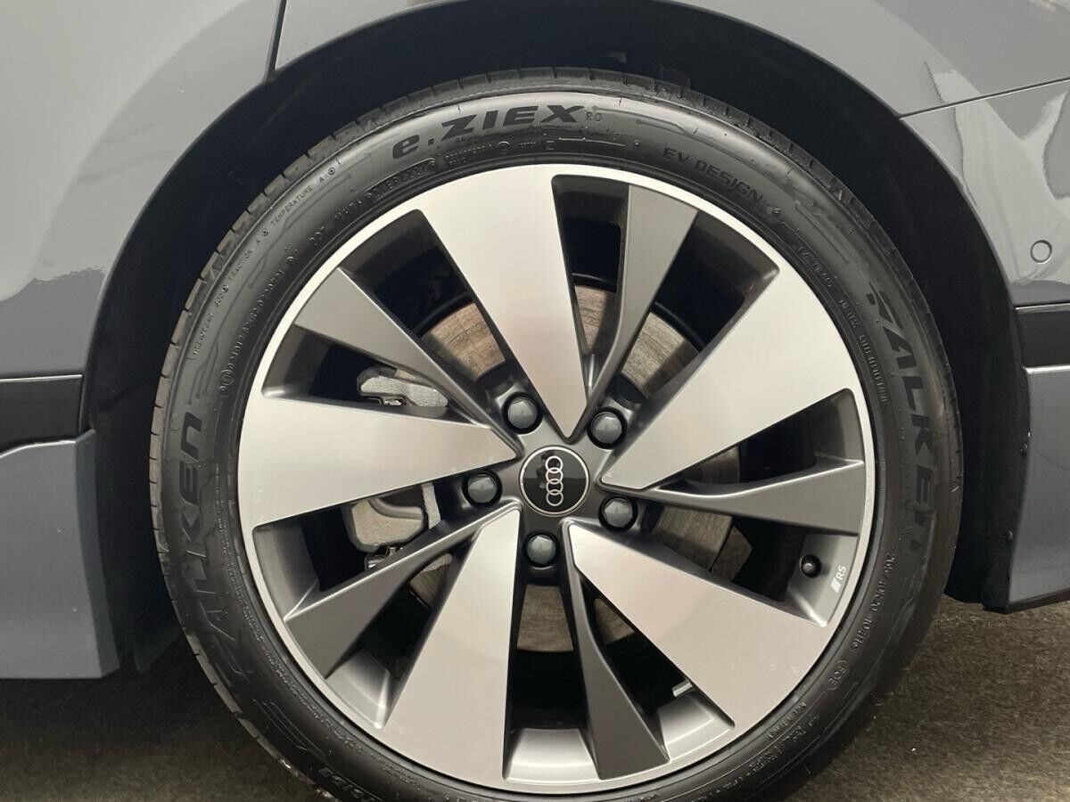 Audi A6 e-tron Sportback performance Panorama Matrix