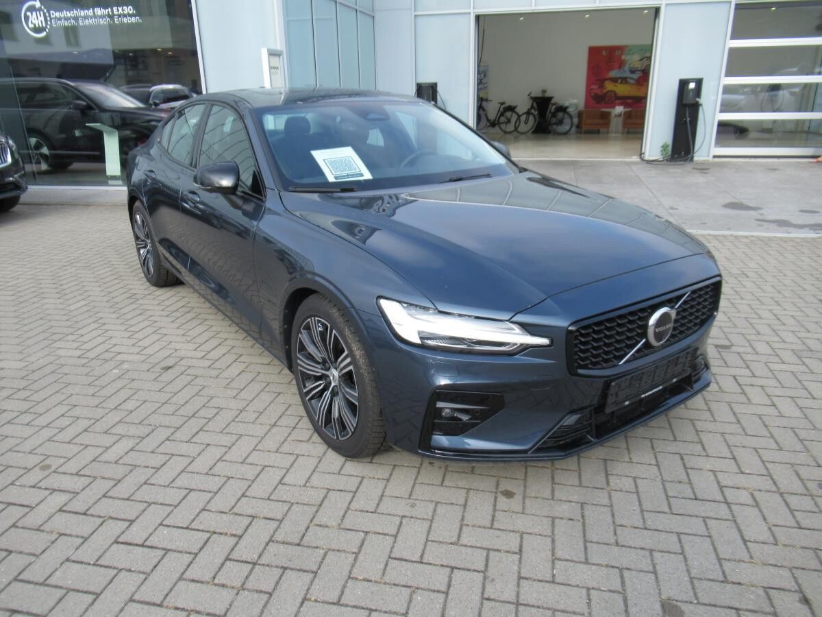 Volvo S60 B4 Plus Dark