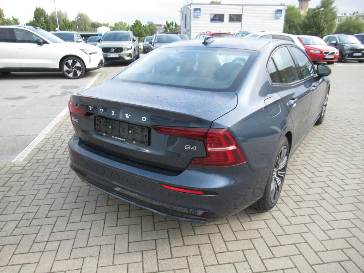 Volvo S60 B4 Plus Dark