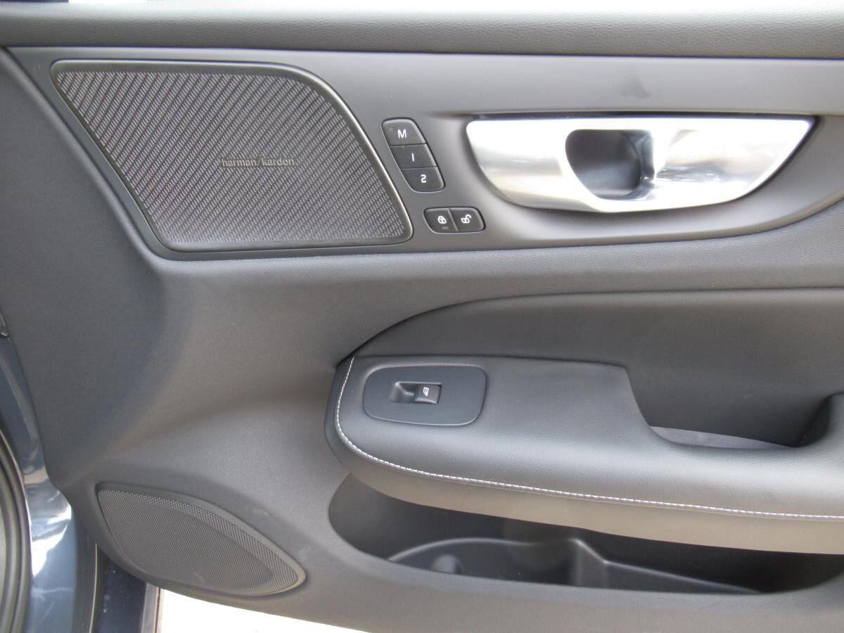 Volvo S60 B4 Plus Dark