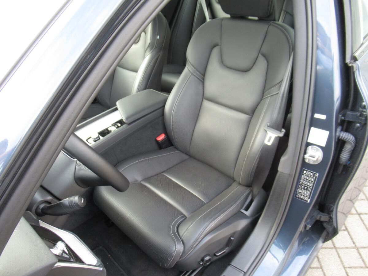 Volvo S60 B4 Plus Dark