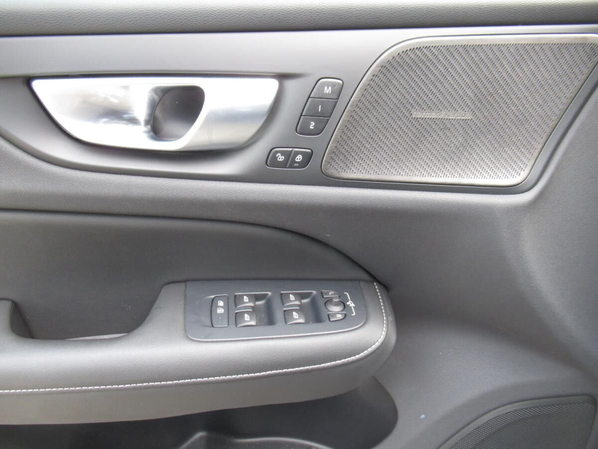 Volvo S60 B4 Plus Dark