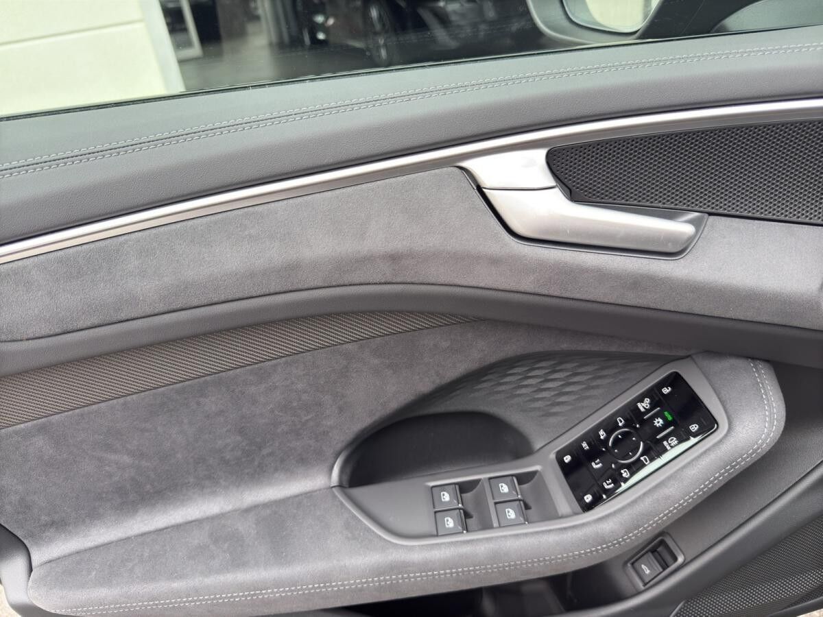 Audi A6 Limousine TDI quattro 150 kW / edition one / Tech plus /