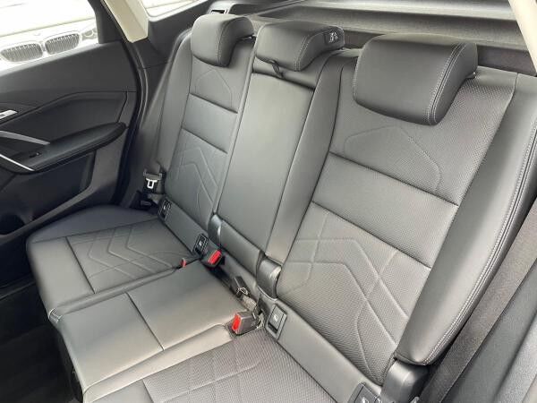 BMW X1 sDrive18d xLine DrivAssPl AHK LED Harman (U11)