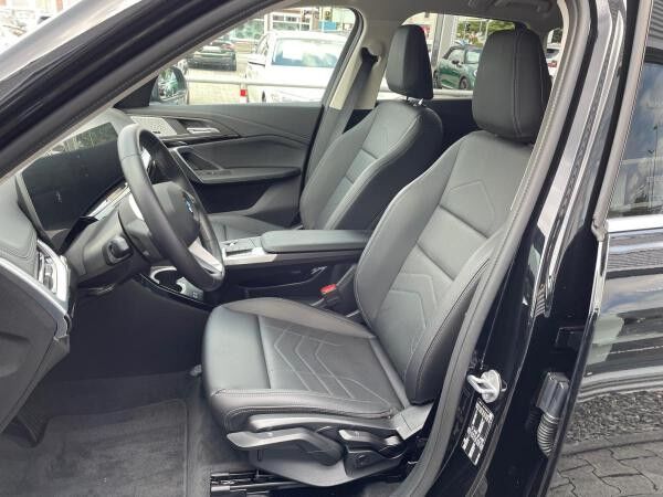 BMW X1 sDrive18d xLine DrivAssPl AHK LED Harman (U11)