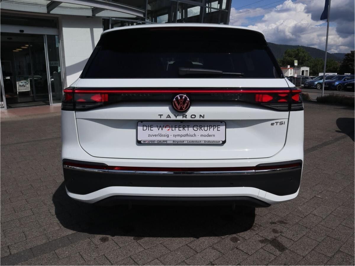 Volkswagen Tayron Elegance 1,5 l eTSI OPF (150 PS) DSG*AHK*WINTERRÄDER*7-SITZER*NAVI* Volkswagen Tayron Elegance 1,5 l eTSI OPF (150 PS) DSG*AHK*WINTERRÄDER*7-SITZER*NAVI*