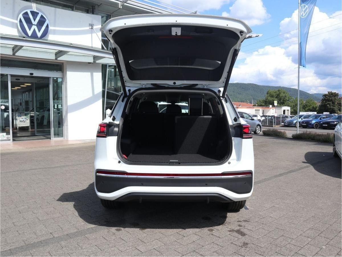 Volkswagen Tayron Elegance 1,5 l eTSI OPF (150 PS) DSG*AHK*WINTERRÄDER*7-SITZER*NAVI* Volkswagen Tayron Elegance 1,5 l eTSI OPF (150 PS) DSG*AHK*WINTERRÄDER*7-SITZER*NAVI*