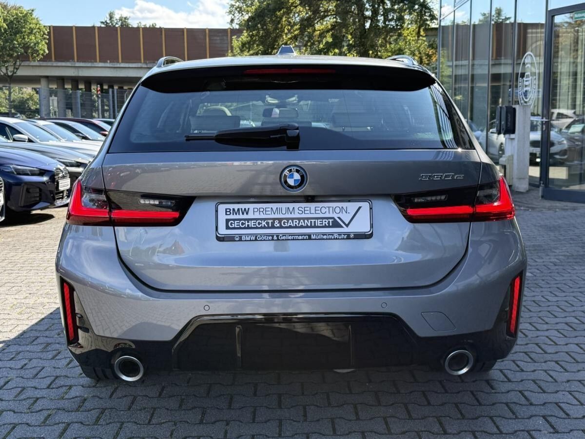 BMW 330 e Touring M Sport //Stop&Go HeadUp FACELIFT