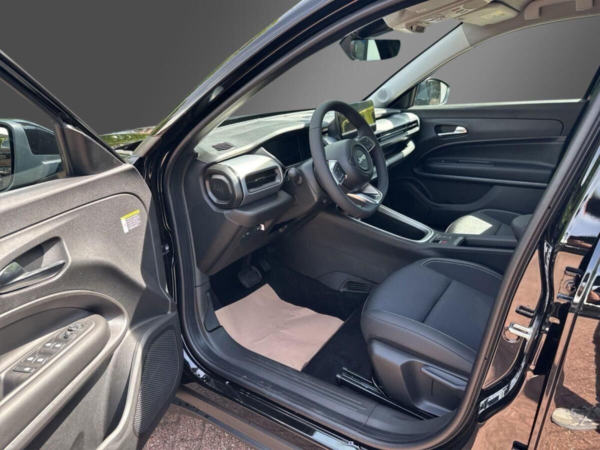 Jeep Avenger Altitude Winterpaket Infotainment Paket Wärmepumpe