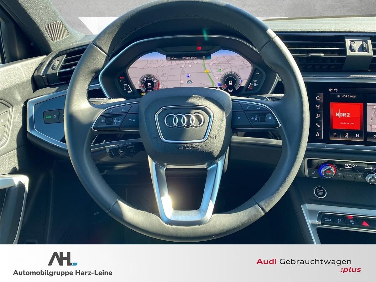 Audi Q3 Sportback 40 TFSI quattro S-tronic Matrix Navi AHK ACC VC+ APS+