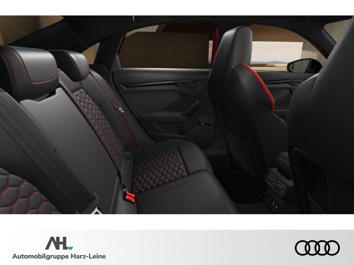 Audi RS3 Limousine 294(400) kW(PS) TFSI quattro