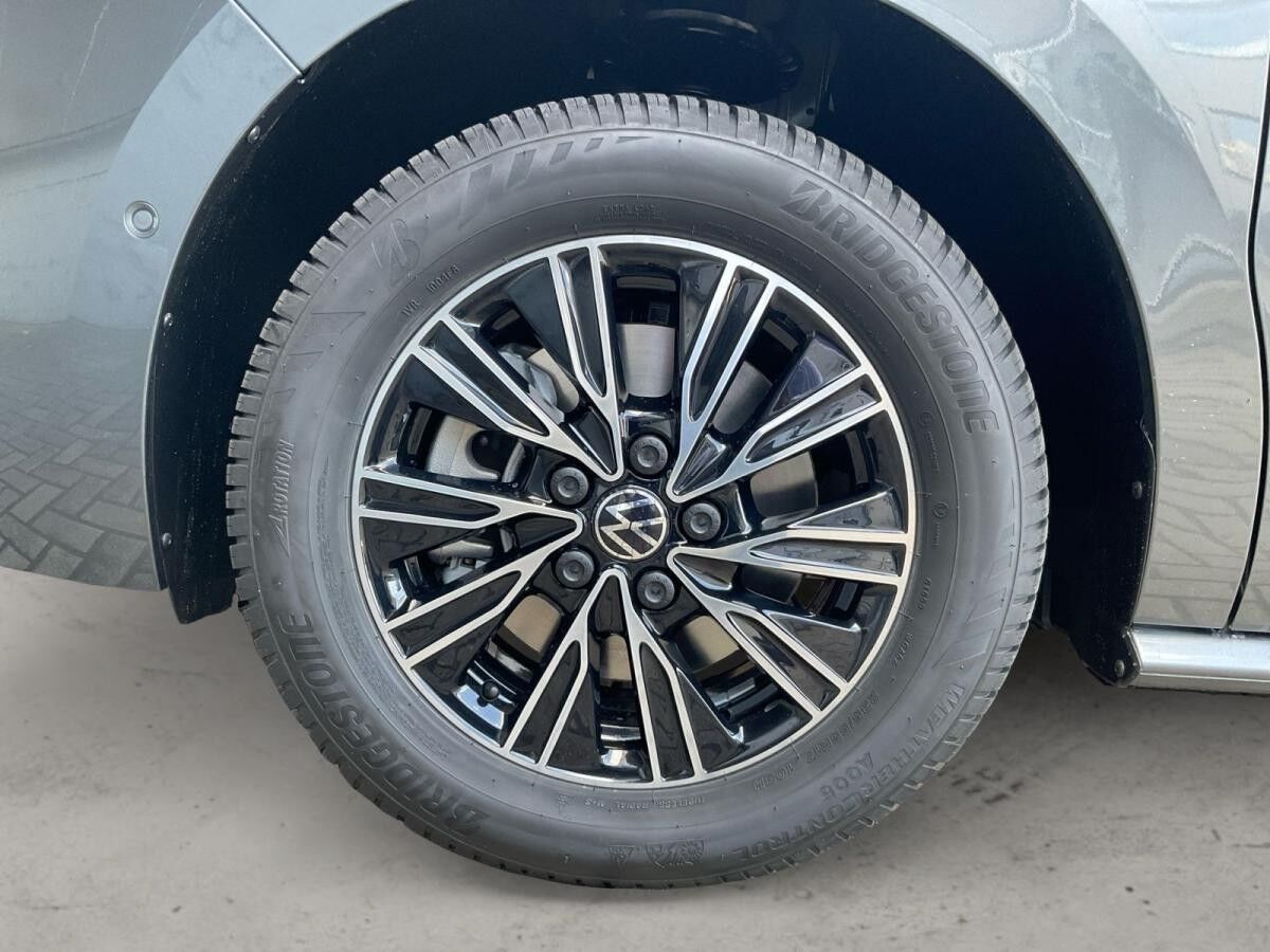 Volkswagen Multivan Life 2.0 TDI DSG kurzer Überhang