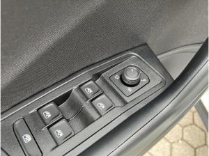 Volkswagen T-Roc 1.0 TSI Life NAVI+CARPLAY+SHZ+PDC+LED+MFL