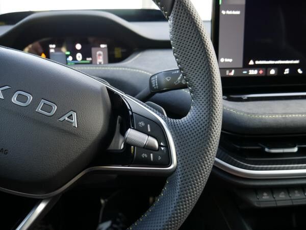 Skoda ENYAQ RS Lounge NAVI AHK ACC HUD PANO MATRIX-LED *816*