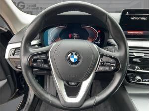 BMW 520 d Touring HuD LED-Laser SHZ Kamera BMW 520 d Touring HuD LED-Laser SHZ Kamera