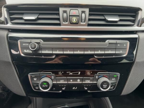 BMW X1 xDrive25e Advantage Kamera Navi SHZ
