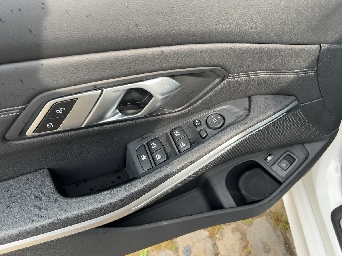 BMW 330 e Touring Sport Line