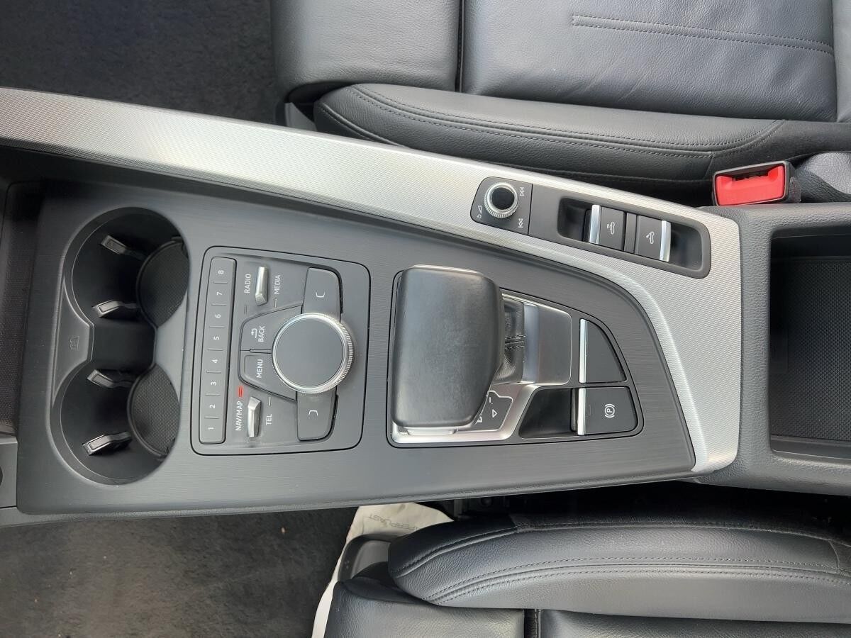 Audi A5 Cabriolet40 TDI Sport MMI PDC SHZ