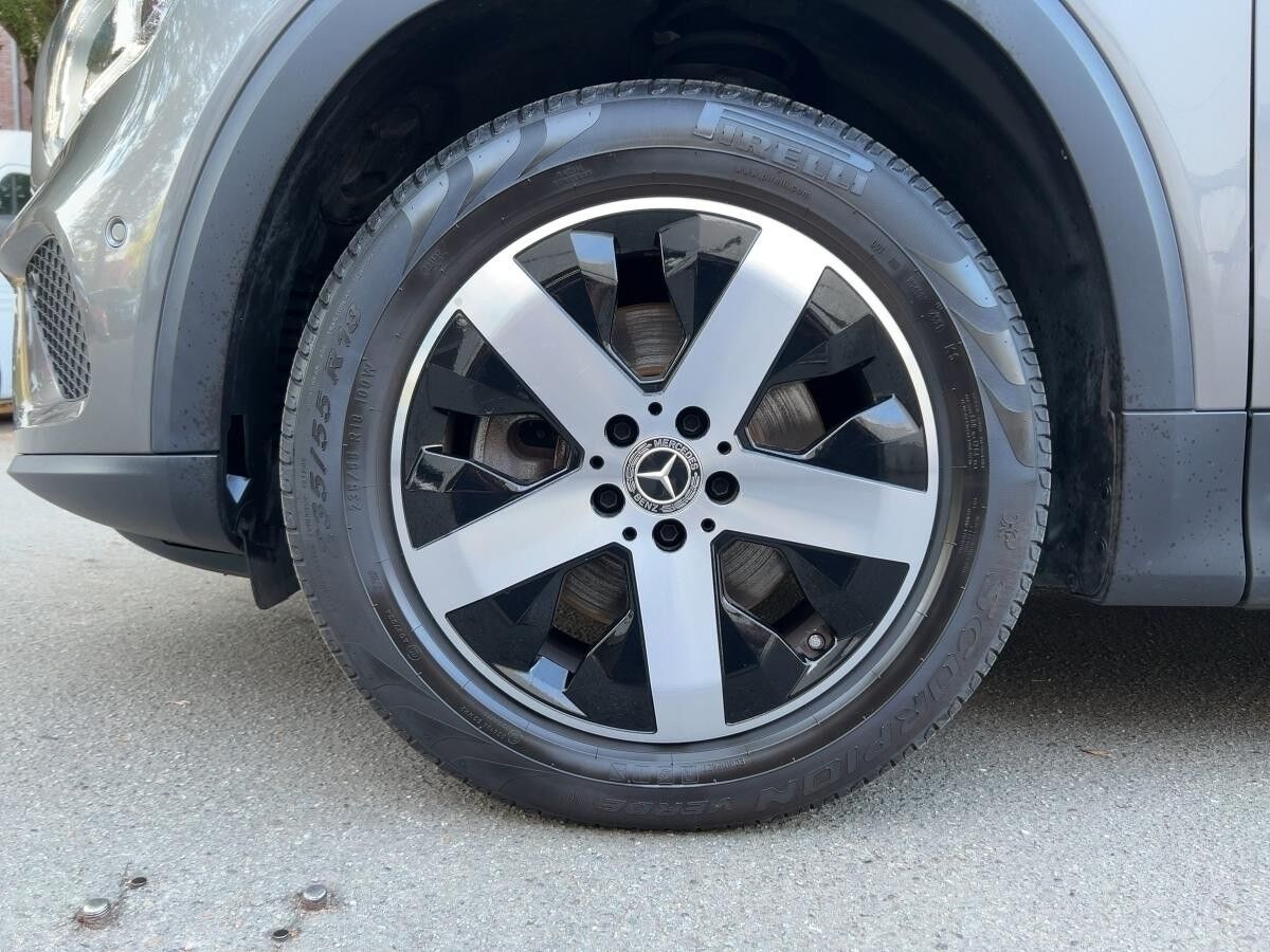 Mercedes-Benz GLB 250 Automatik LED Leder + Klima + Kamera + P